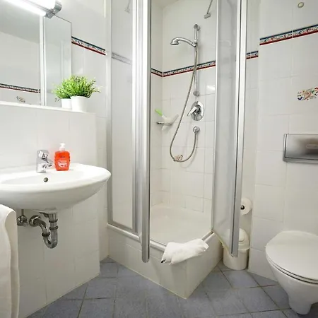 Park Strandnah Erste Reihe 아파트 제바트헤링스도르프